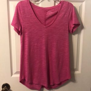 Banana Republic pink V-neck tee  Size S